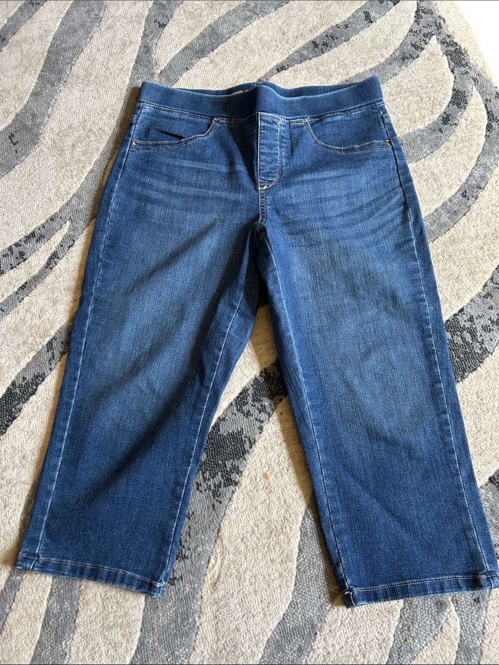 Lee Mid-Blue Cropped Straight-Leg Capri